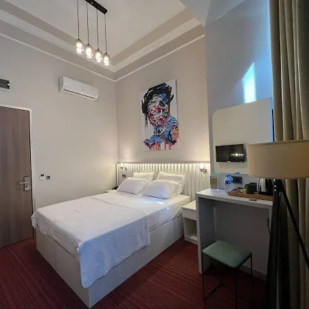 Rafinn Otel