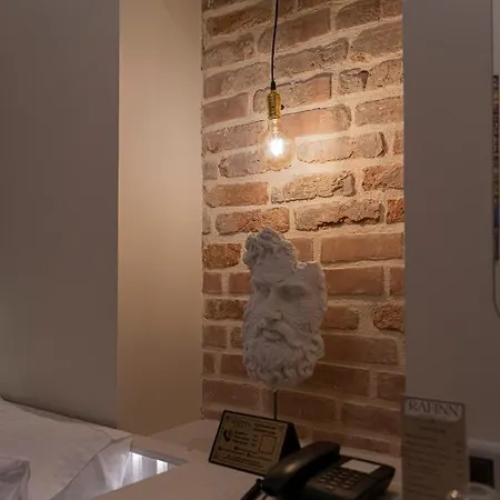 Otel Rafinn